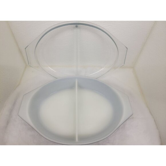 Vintage Pyrex 1 1/2 Qt Snow Flake Divided Casserole Dish with Lid - Picture 7 of 10